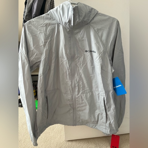 Columbia Jackets & Blazers - Woman’s Columbia medium windbreaker